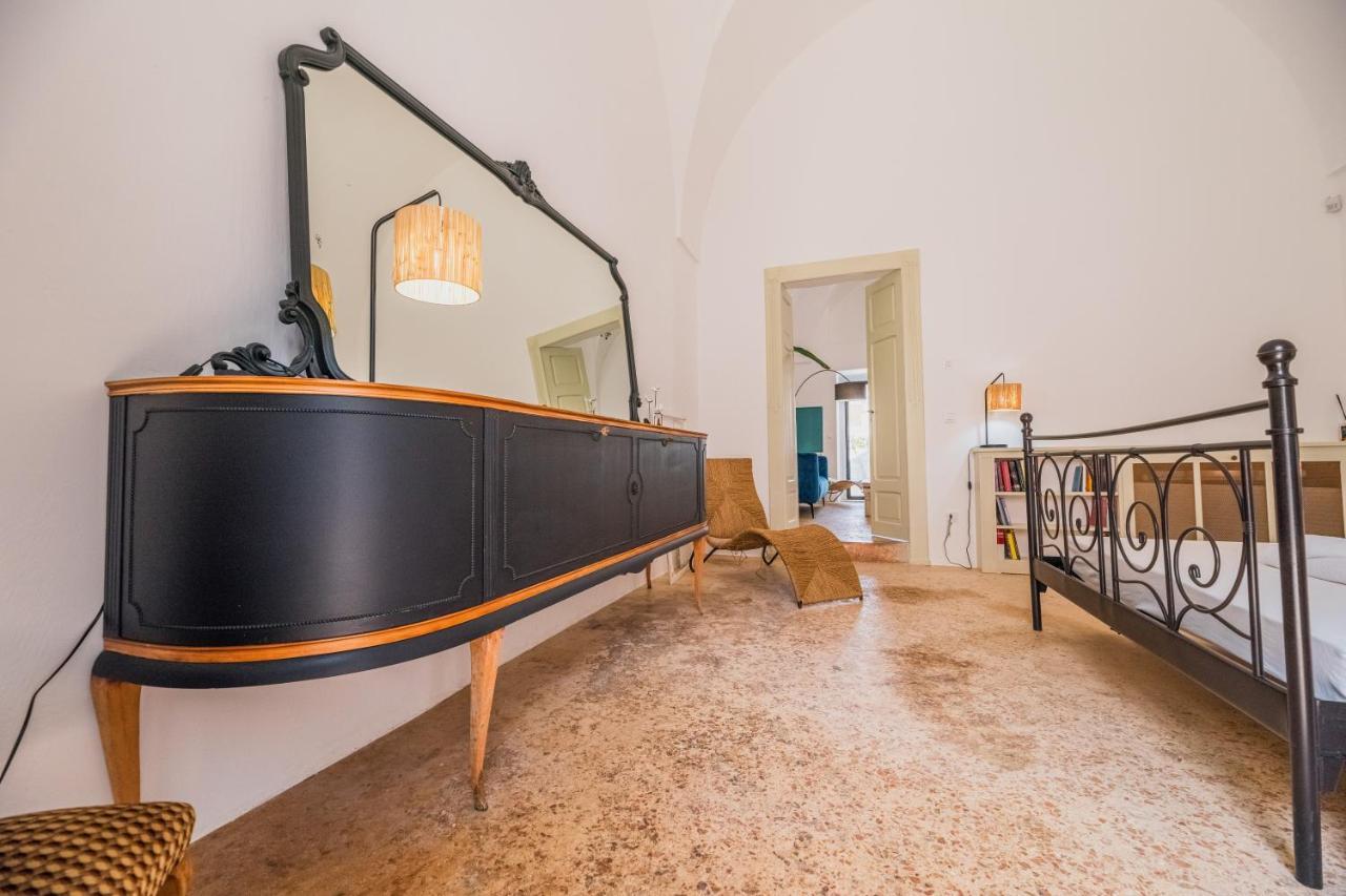 プレシッチェ Casa Delle Rondiniヴィラ エクステリア 写真